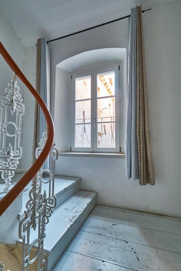 Apartment The Saint Blaise Swanky Collection